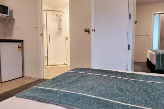 Family Double Room - queen-size bed